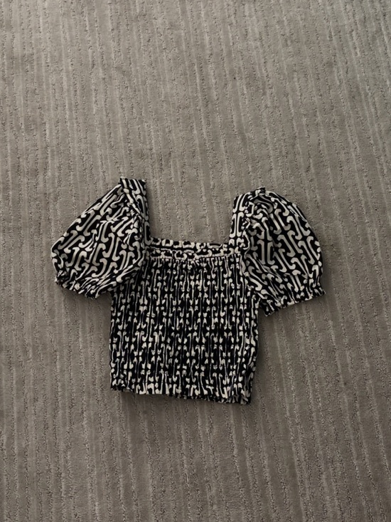 Tops - Cute Cropped Going Out Top
